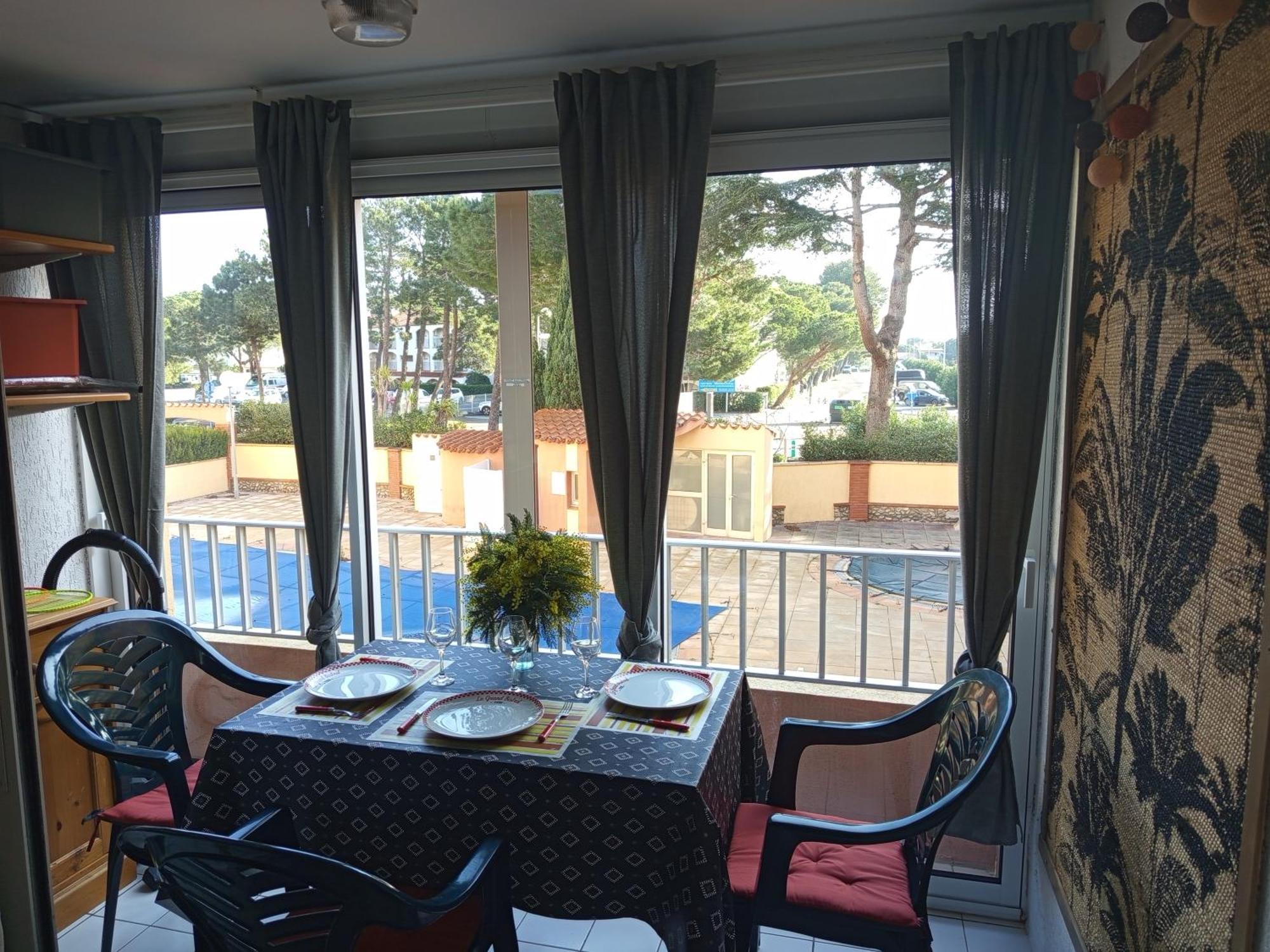 Joli Studio Cabine 4 Personnes A 300 M De La Plage Argeles-sur-Mer Luaran gambar